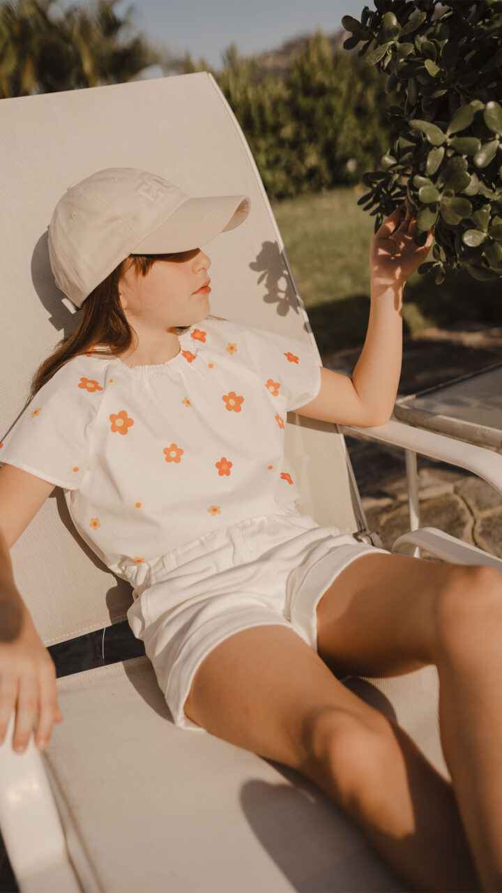 BLUSA DE FLORES - Imagen 5