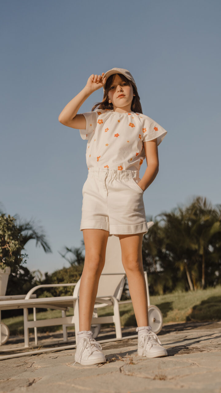 BLUSA DE FLORES - Imagen 4