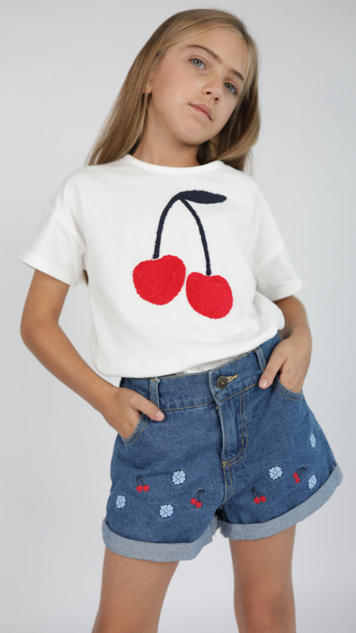 SHORT CON BORDADO - Imagen 4