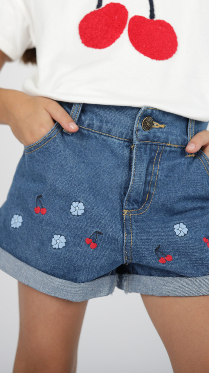 SHORT CON BORDADO - Imagen 5