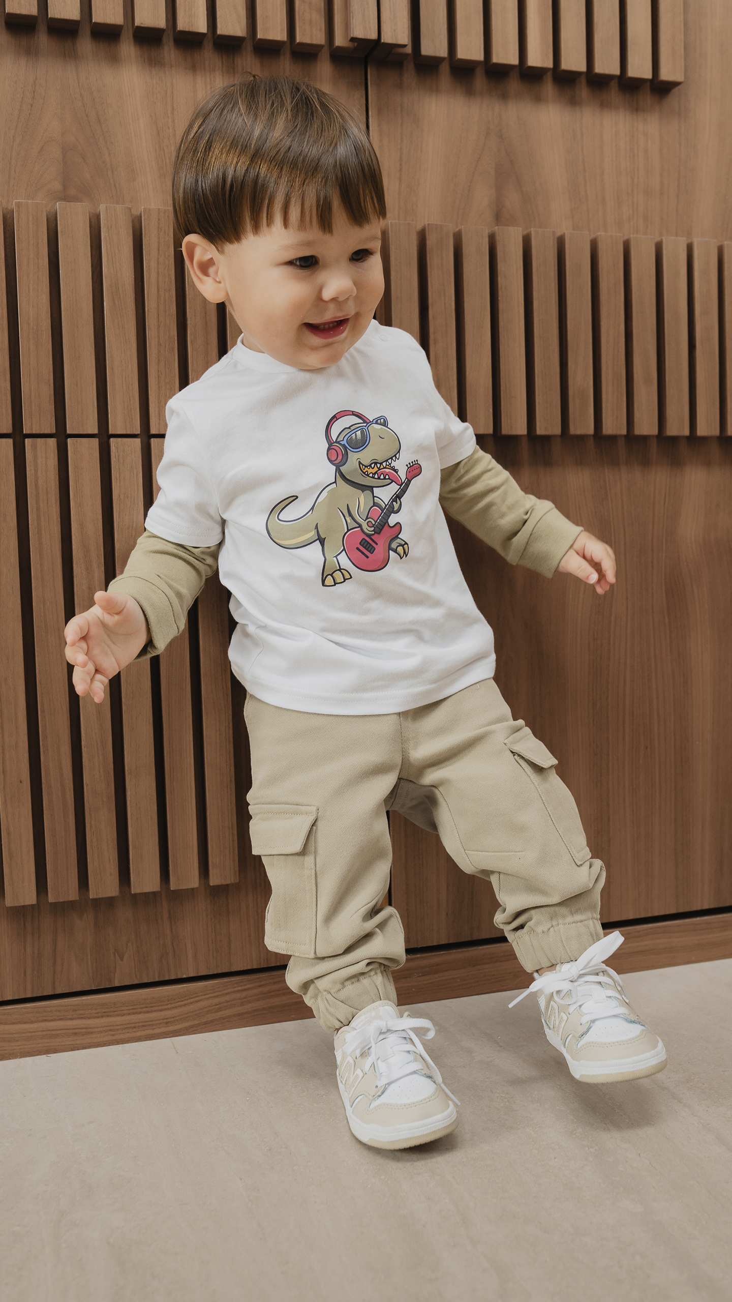 PANTALÓN CARGO VERDE - Imagen 3