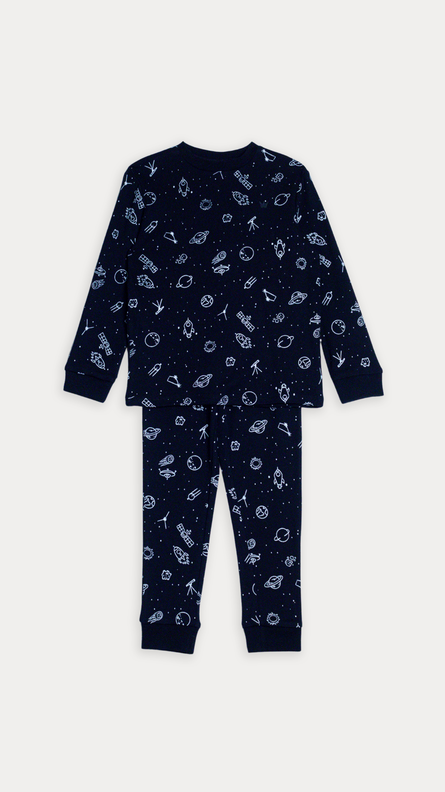 PIJAMA ESPACIAL (BRILLA EN LA OSCURIDAD)